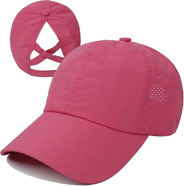 Basebollkeps med hästsvanshål Rose Red