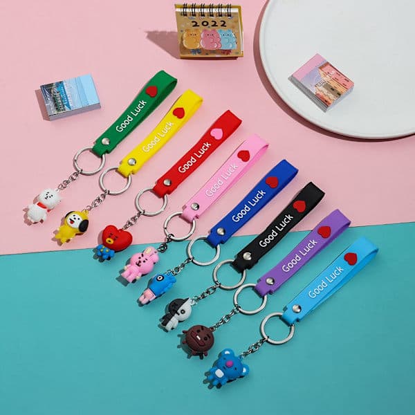 BTS BT21 Bærbar Bil Taske Dukke Pendul Nøglering - spot salg KOYA