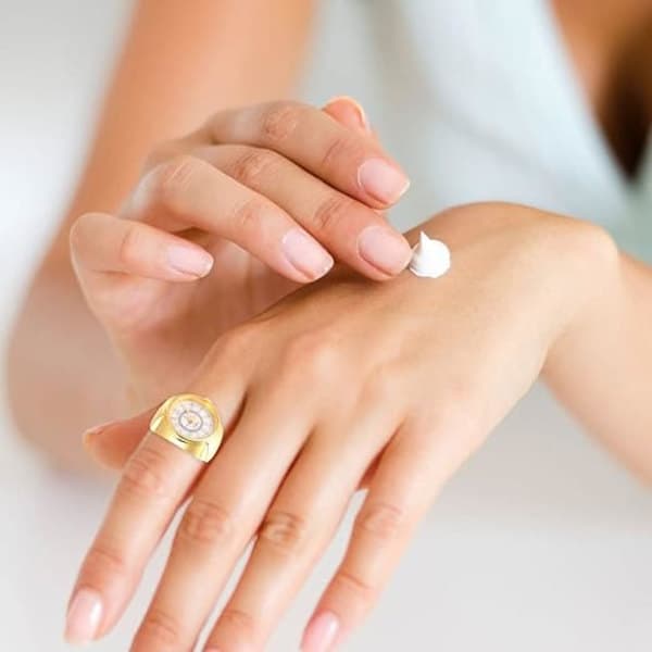Ringklocka Kreativ Elastisk Rund Kvarts Fingerring Klockor för Damer Flickor Kvinnor Män-Guld
