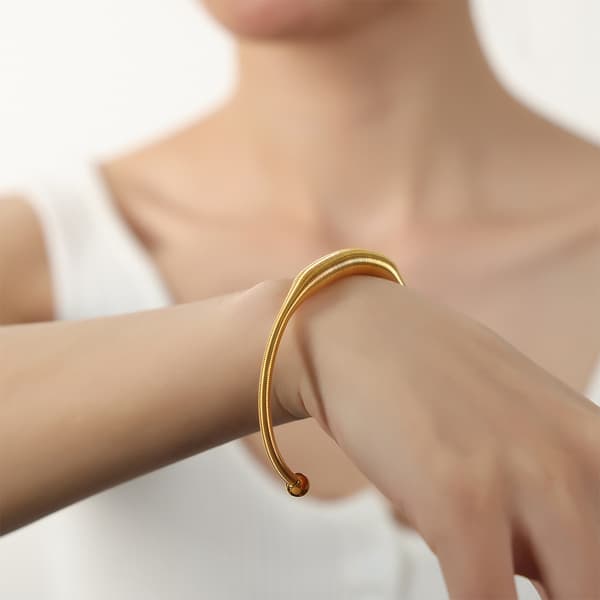 INS-stil kvinders 18K forgyldte armbånd i rustfrit stål. 165