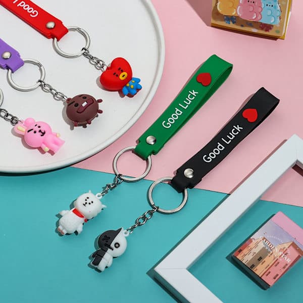 BTS BT21 Bærbar Bil Taske Dukke Pendul Nøglering - spot salg KOYA