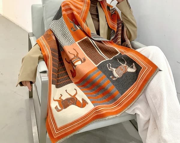 Stort Oransje Grått Heste-trykk Sjal Wrap Kasjmirfølelse Skjerf Heste-elegant