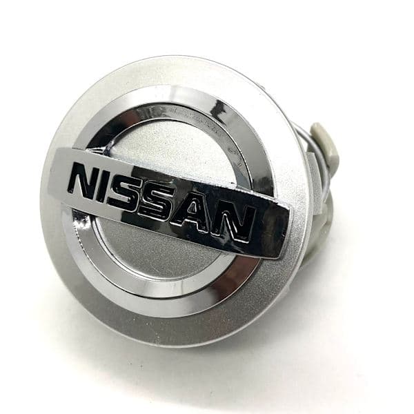 4-pack - Nissan centrumkåpor / hjulnavsemblem - Bil 60mm - Silver
