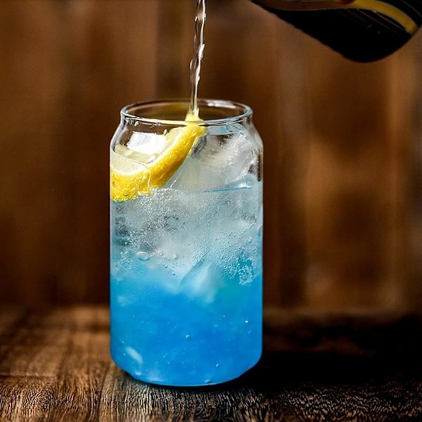 2 kpl juomalaseja bambukansilla ja pilleillä, oluttölkki jääkahvikuppi maitokahville jäävedelle cocktailille (500 ml)