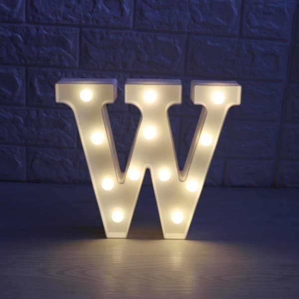 LED Lys Nummer Bokstav Skilt for Nattlys Bryllup Bursdagsfest Jul Hjem Dekor Nummerlampe (Bokstav W)