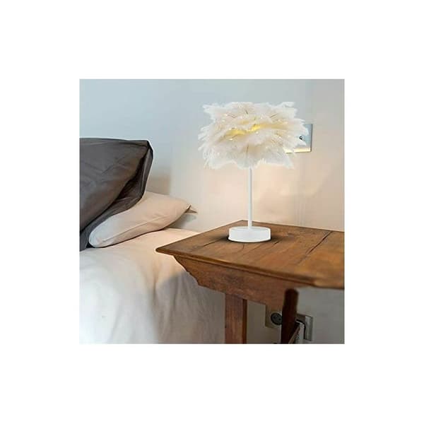 Fjærformet LED-lampe med fjernkontroll. Elegant nattlys. Moderne og minimalistisk stil. Hvit.