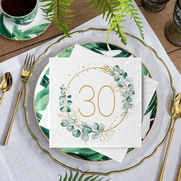 Servietter af papir - 40 stk. - Eukalyptusgrøn - 30-års jubilæumsdesign - Borddekoration - 33x33 cm