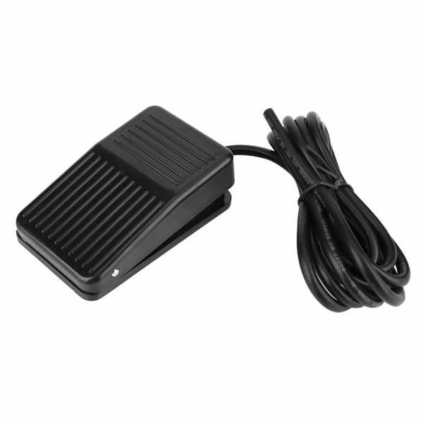 Fodkontakt - 1 enhed - Sort plastik - IP65 Vandtæt 250V 10A - Industrimaskiner - C