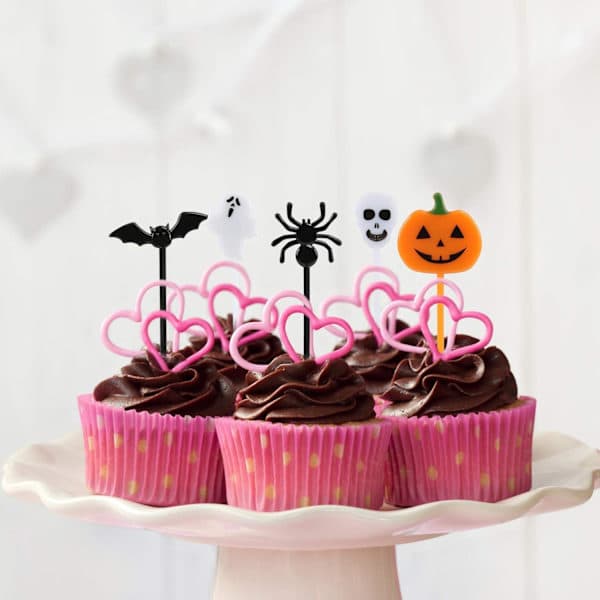 100 cupcake-dekorasjoner i plast – gresskar, spøkelser, flaggermus, hodeskaller og edderkopper