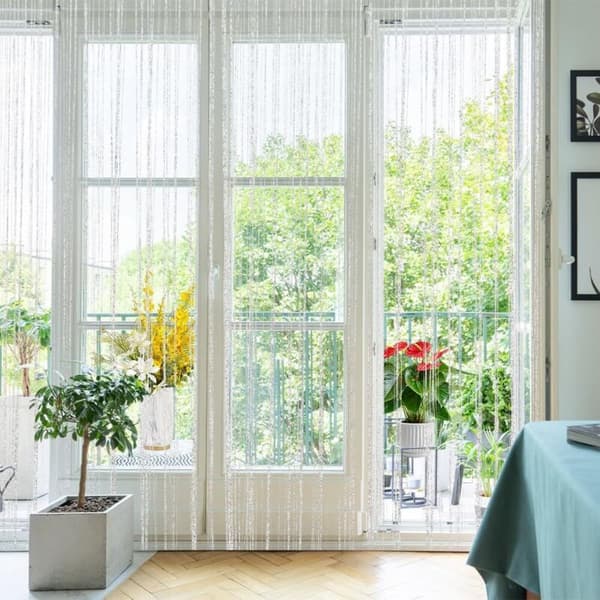 Mørkleggende insektnett dørgardin 100 x 200 cm Glitrende polyester myggnett Veggdekorasjon for interiør hvit