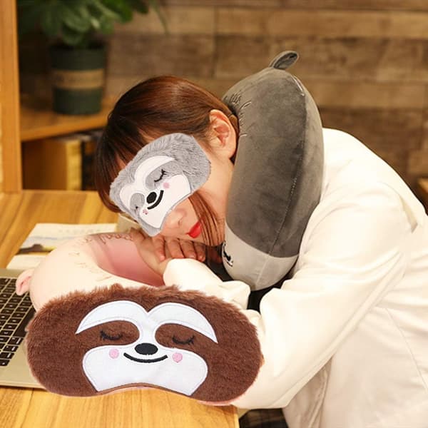 2 Stykker Sjovt Blindfold Fluffy Blød Silke Plys Dovendyr Søvn Øjenmaske Rejse Blindfold