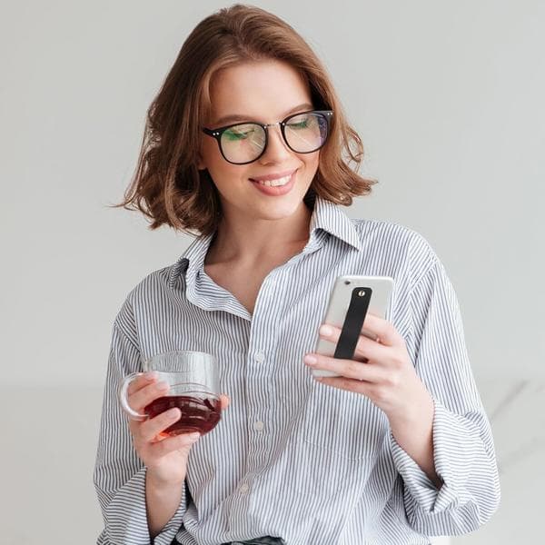 PCS Telefonrem Mobiltelefon Greb, Telefonløkke Fingerholder Silikonestativ Telefonrem Greb til de fleste smartphones (Sort) Sort
