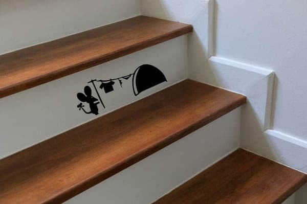 18x7cm Musehull Hus Vinyl Veggdekor for Gulvlist