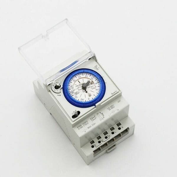 Analog timer med synkronmotor og dagsprogram, timer, 12VAC/DC
