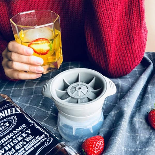 4x Runde Isterningeforme | Isterningebakke til Perfekte Iskugler | Stor Isterningeform til Whiskey, Cocktails | Klart Isterningesæt