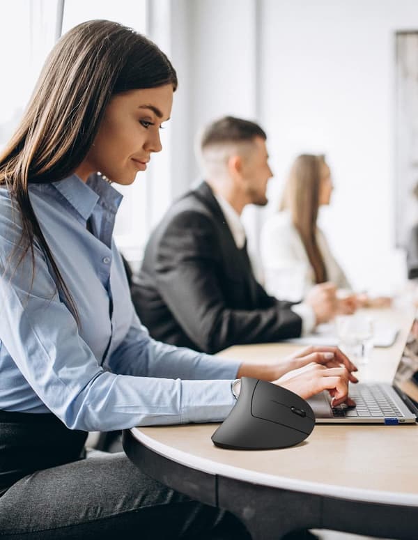 2.4G trådløs vertikal mus, tre DPI justerbar ergonomisk stil
