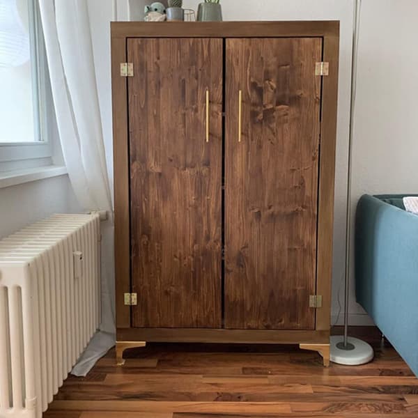 Set med 4 gyllene metalliska triangulära sängben DIY möbelsoffa ben wi