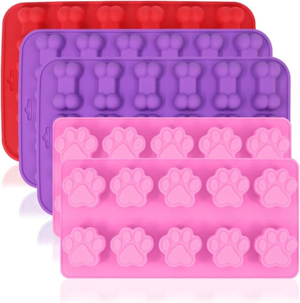 Set med 5 silikonformar (rosa, lila, röd) – Hundtass- och benform