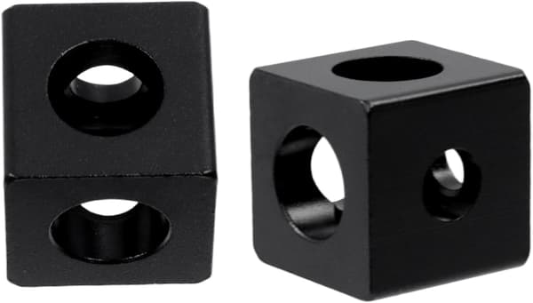3-veis hjørnefeste kube Black 2020 Three-Way