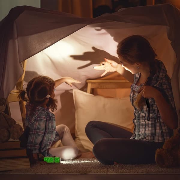 8 taskulamppua, 9 LED-kumipäällysteistä taskulamppua kahvalla, mini