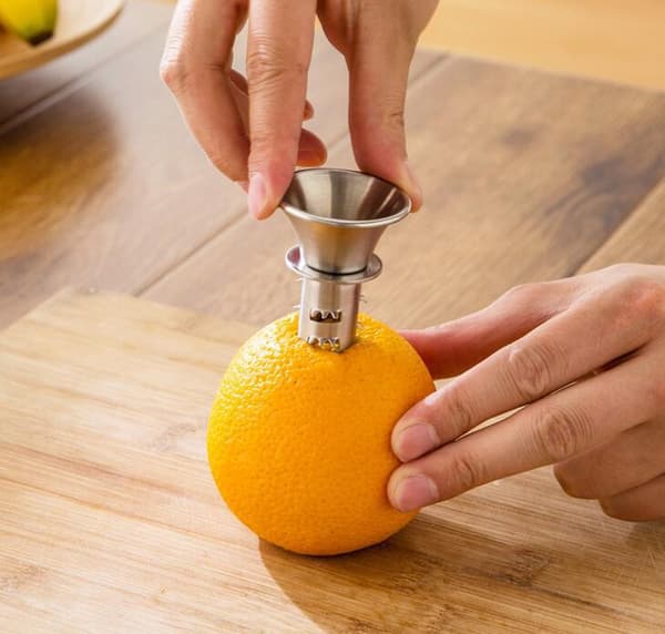 Praktisk manuel citruspresser i rustfrit stål til appelsin, citron og lime