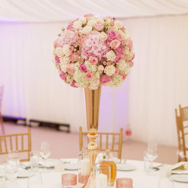 Pink Artificial Rose Head, used for wedding party decoration, pho