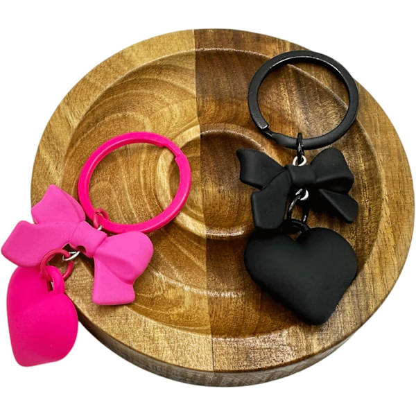 4 STK Sorte Hjerteformede Nøgleringe 4 STK Sort Pink
