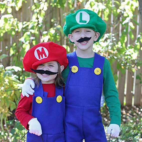 Mario Halloween-hatt, seler, 4 hansker, 14 barter, 4 knapper, m.m.