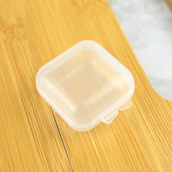 10 stk. klare små plastæsker med låg til småting, værktøj og opbevaring