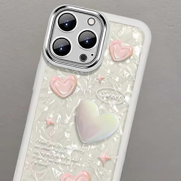 For iPhone 13 Pro Max TPU Mobilskall Støtsikkert Hjerte Dekor Mobiltelefondeksel med Håndrem