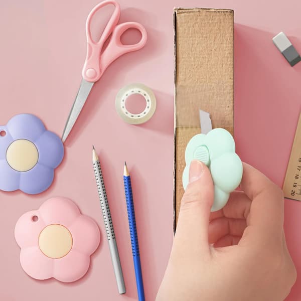 8-pakning mini-bokskutter uttrekkbar blomsterbrukskniv, 3 farger 3 Colors