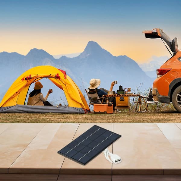 USB-lader Utendørs Camping Vandring Telefonlading Bærbart Solcellepanel 2,5W Polykrystallinsk Silisium for Svart
