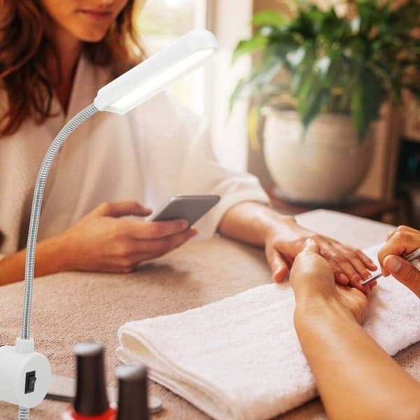 LED-symaskinslampa med 360° flexibel svanhals och magnetisk bas - utrustad med 30 LED-lampchips