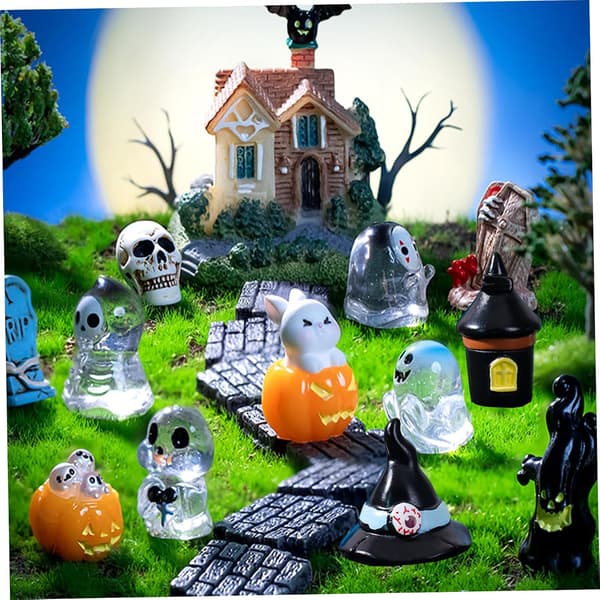13-delt sæt med Halloween-miniaturer i harpiks med søde vedhæng, græskar, R
