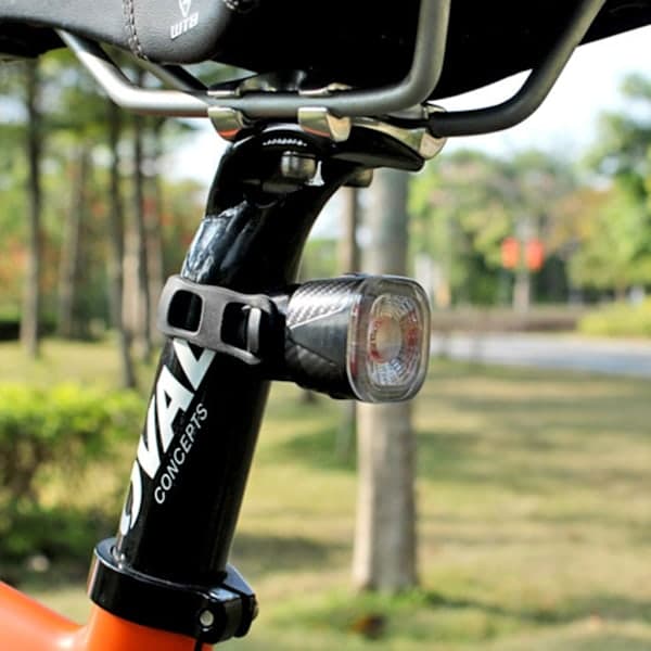 Cykelbaglygte cykler sensorbremse USB-sikkerhedslys