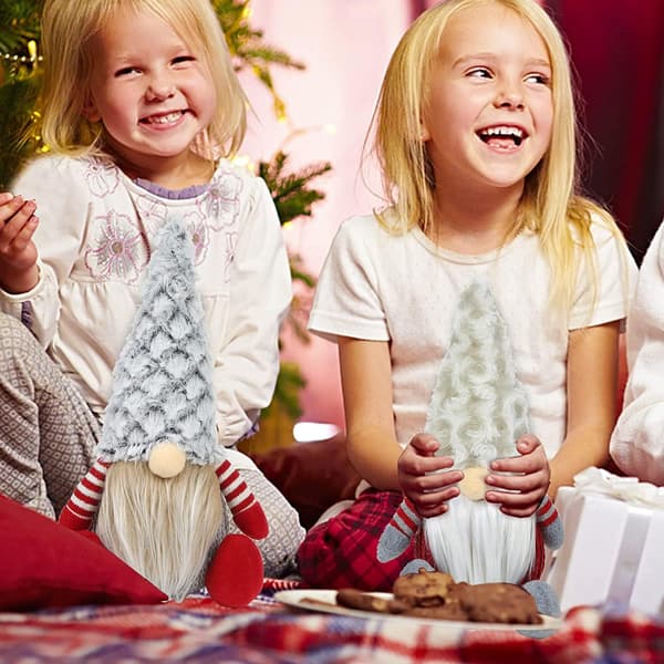 2 st Tomteplyschdockor för jul, bedårande handgjorda sittande tomtar