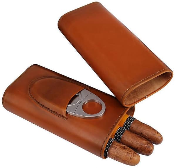 3-Finger Cigar Case in Brown Leather, Cedar-Lined Cigar Humidor