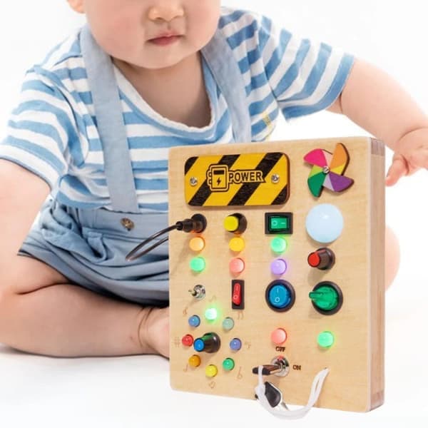 Montessori \"Busy Board\" - Sensorisk treleke med LED, pedagogisk leke for barn 2 - 4 år