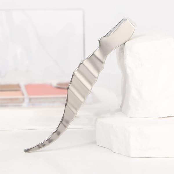 Stainless Steel Eyebrow Razor with 10 Replaceable Blades, Micro Guard, and Portable Case for Precision Shaping