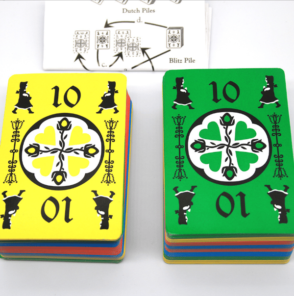 Dutch Blitz Dutch Blitz perus- ja laajennettu perhepelikorttipeli laajennukset Extensions