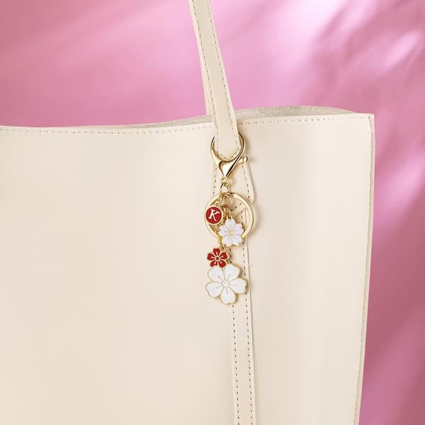 Red Initial W Keychain with Flower Charms for Key Cute Letter Keychain for Backpack