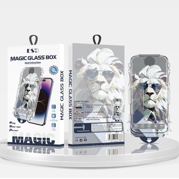 Lion Motif Phone Case for iPhone - Transparent Protection with Style, Compatible with iPhone 14 (approximate model)
