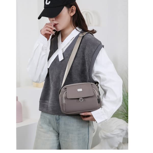 Stilig 2025 Crossbody-veske i nylon for kvinner Grå Grey 169