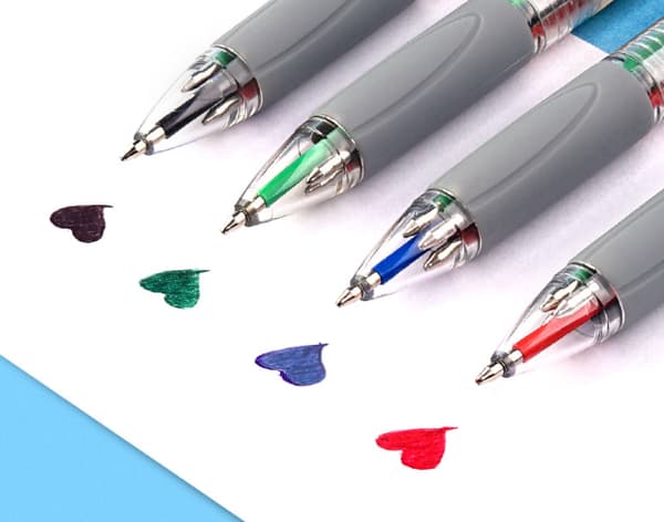 4 Originalfarger Retractable Kulepenn Medium Point (0,7 mm)