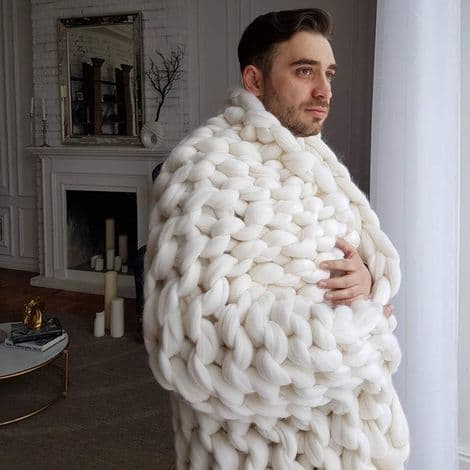 Woven Wool Blanket 80x100 cm – Beige – Coarse, Wrinkle-Resistant Knit – Soft and Comfortable for Sofa or Bed