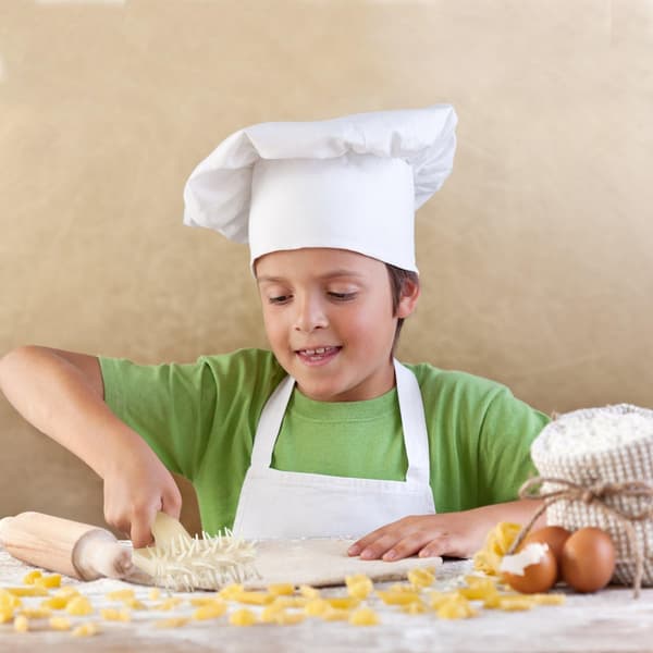 Spike roller, helps to evenly cook thin-crust pizzas and prevents
