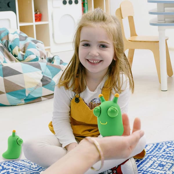 2 stk Grønne Bug Legetøj med Udpoppende Øjne Klem Sjovt Sensorisk Fidget Legetøj til Børn