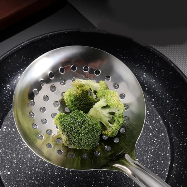 Thick Stainless Steel Skimmer with Long Handle for Safe Cooking and Baking in the Kitchen - 40 cm