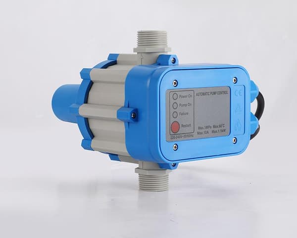 T1 Vandpumpe trykregulator automatisk boosterpumpe smart switch motorstyreenhed - 1 stk[JUN]