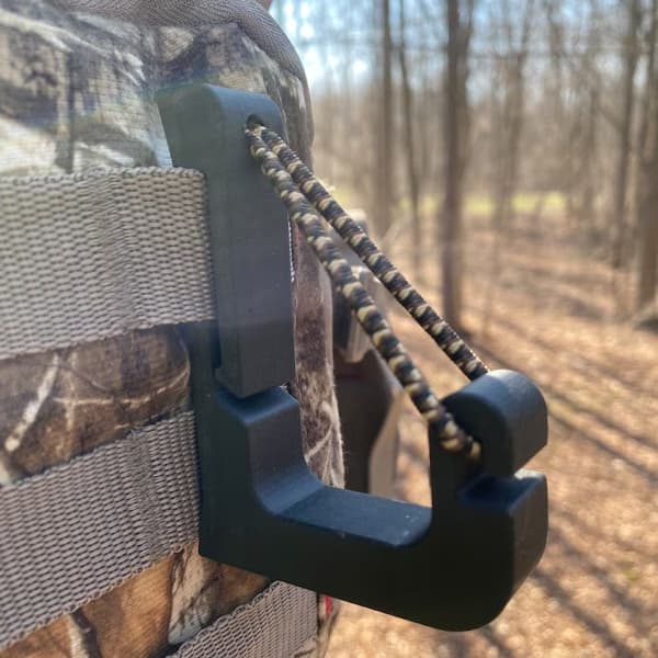 Molle Bungee -koukut satulajahtiin (Ulkoilu/Metsästys/Kiipeily)
